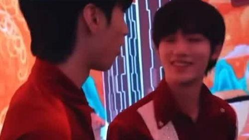 娱乐吃瓜友,吃瓜群众眼中的明星幕后故事